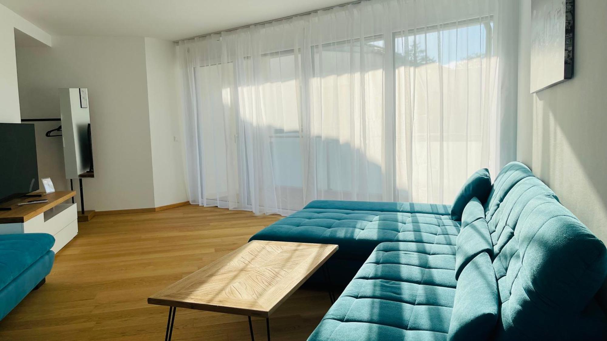 Spacious Penthouse - 4 For Up To 10 Guests - Contactless Check-in Apartamento Viena