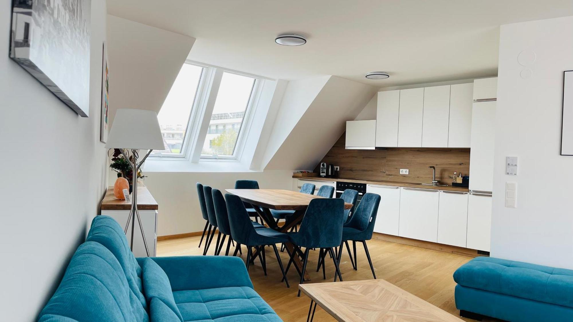 Spacious Penthouse - 4 For Up To 10 Guests - Contactless Check-in Apartamento Viena
